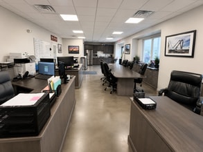 5 Aaron Way, Sparta, NJ for lease Interior Photo- Image 2 of 5