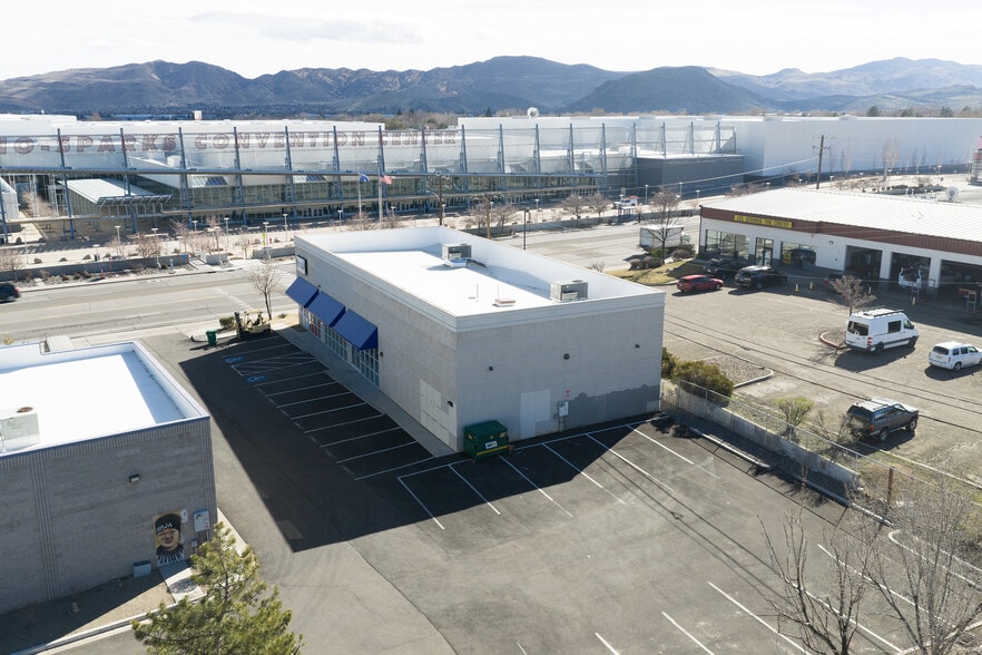 4165 S Virginia St, Reno, NV for lease - Building Photo - Image 2 of 3