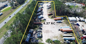 Industrial Outdoor Storage/Trucking Yard - Parc de stationnement couvert