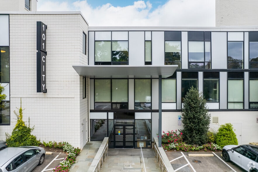 101 W City Ave, Bala Cynwyd, PA à louer - Photo du bâtiment - Image 3 de 8