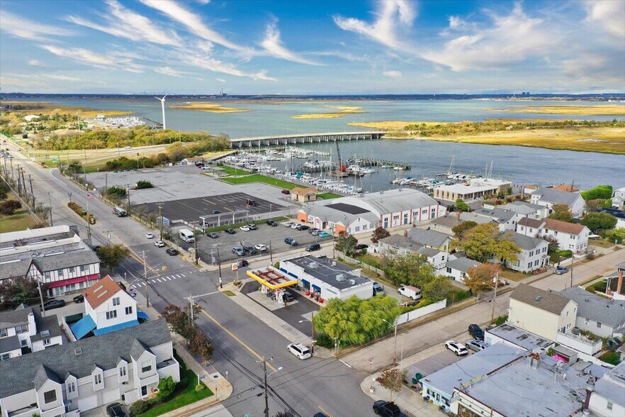 12 Lido Blvd, Point Lookout, NY à vendre - Photo du bâtiment - Image 2 de 25