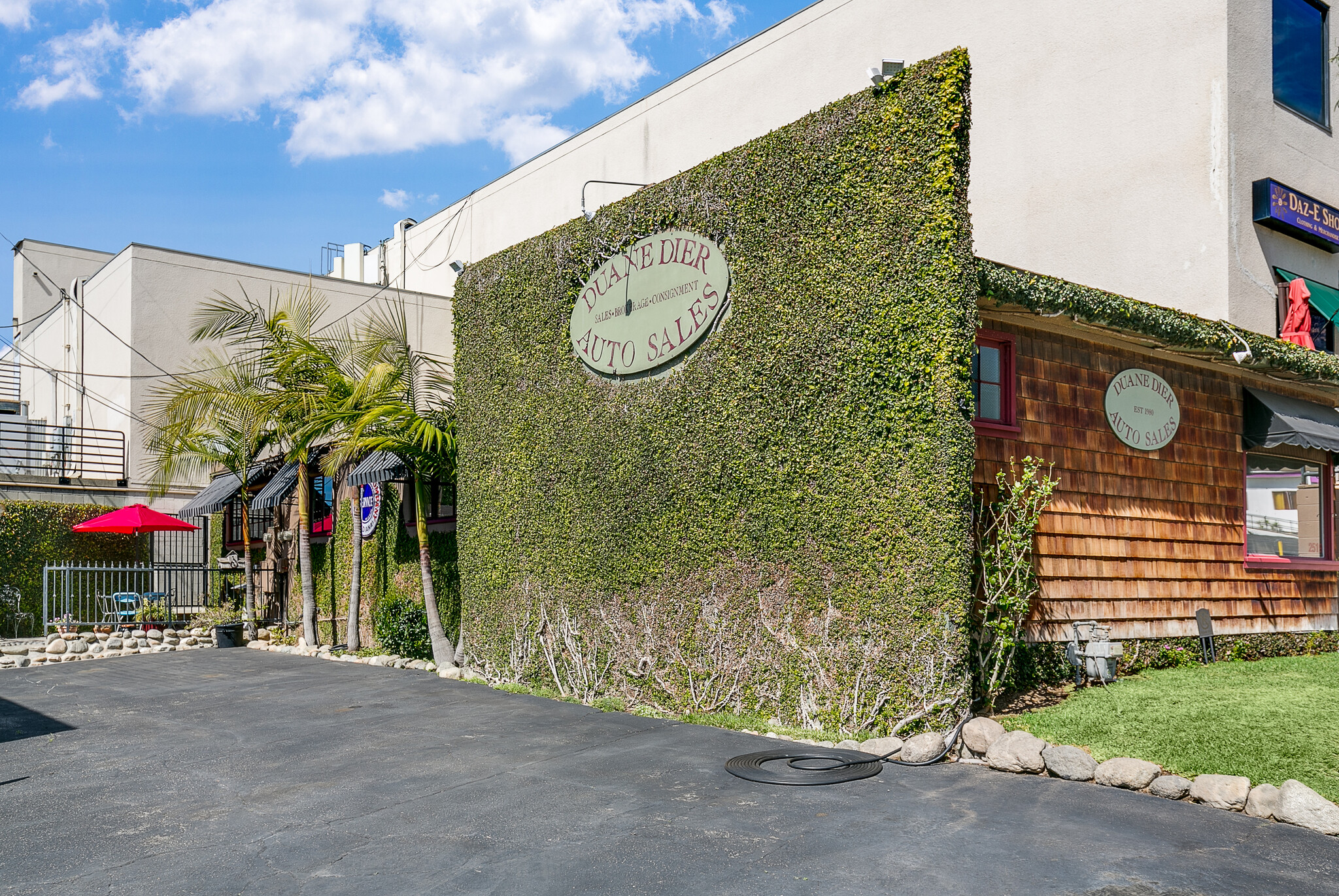 2519 Lake Ave, Altadena, CA for sale Building Photo- Image 1 of 1