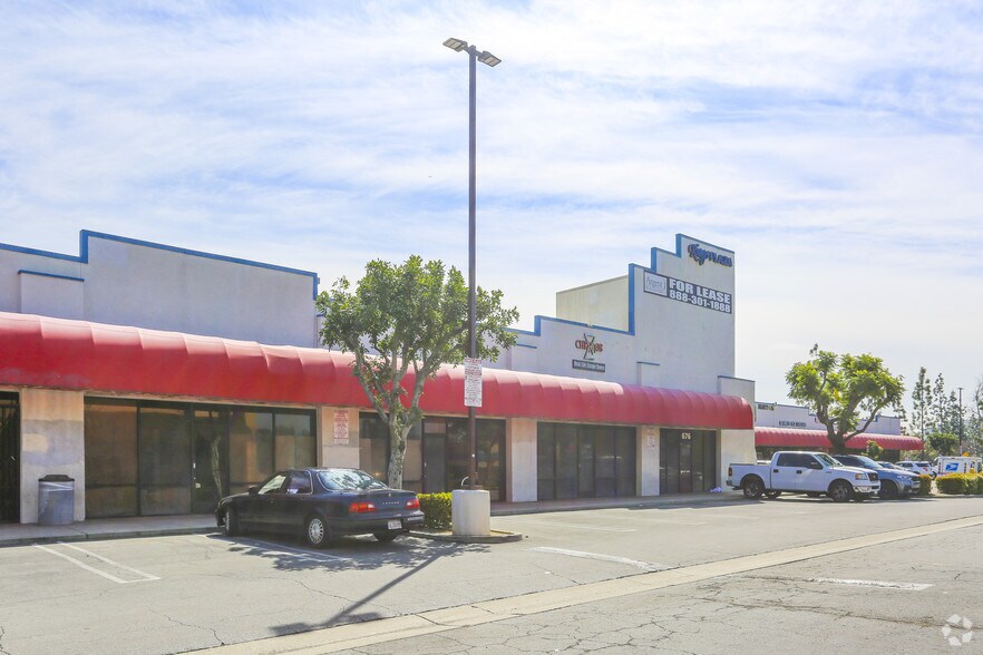 656-680 W Fairplex Dr, Pomona, CA à vendre - Photo du bâtiment - Image 2 de 3
