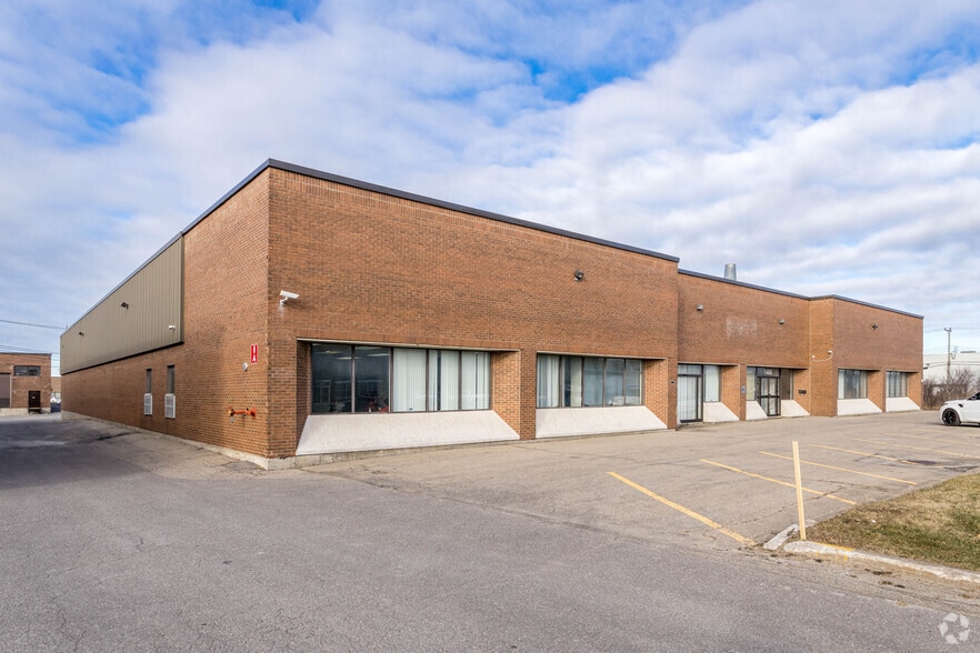 1400 Rue Pomba, Montréal, QC for sale - Primary Photo - Image 1 of 1