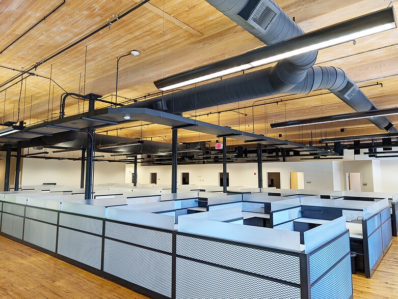 670 N Commercial St, Manchester, NH for lease - Interior Photo - Image 2 of 6