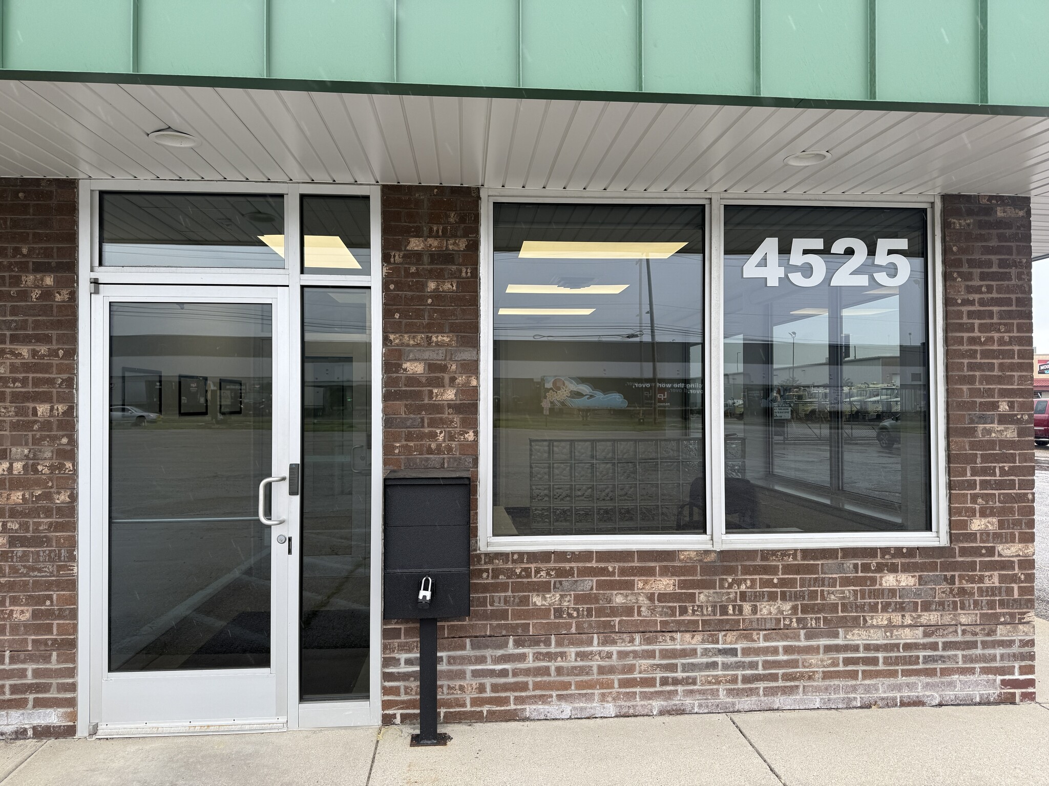 4525 Clay Ave SW, Grand Rapids, MI for lease Building Photo- Image 1 of 9
