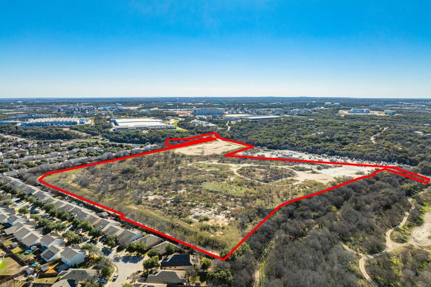 00 Impala Summit, San Antonio, TX for sale - Building Photo - Image 2 of 11