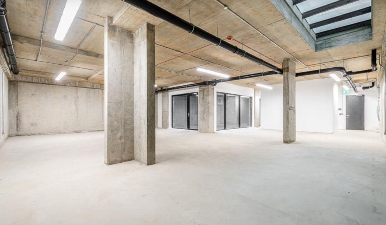 35 Shore Rd, London, LND E9 7TB - Unit 3 -  - Interior Photo - Image 1 of 1