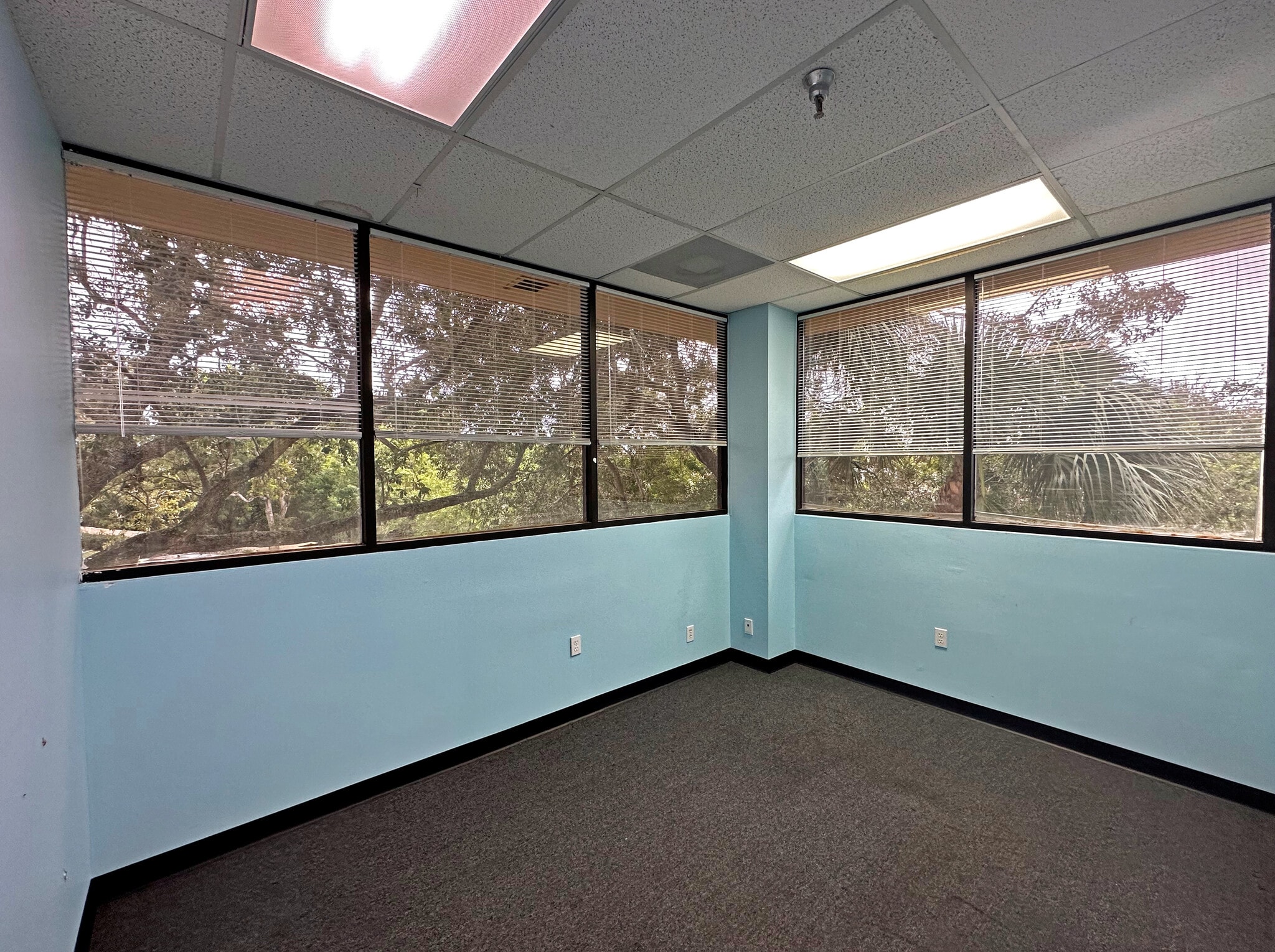 4400 N Congress Ave, West Palm Beach, FL for sale Interior Photo- Image 1 of 3