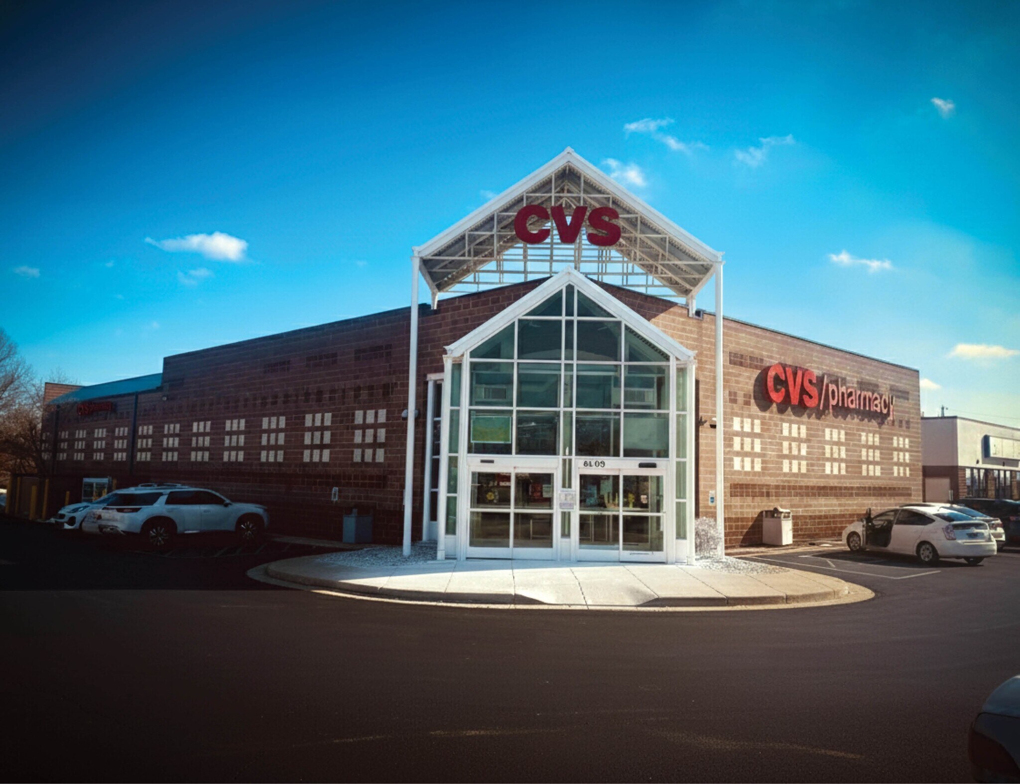 6109 Bardstown Rd, Louisville, KY for lease Building Photo- Image 1 of 5