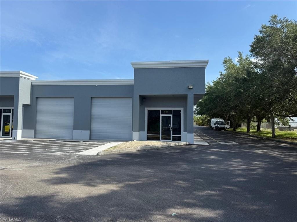 3894 Mannix Dr, Naples, FL for lease Interior Photo- Image 1 of 4