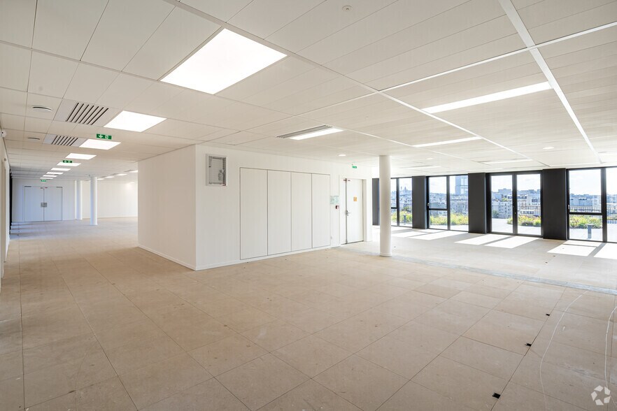 1-7 Rue Pierre Bérégovoy, Clichy for lease - Interior Photo - Image 2 of 19