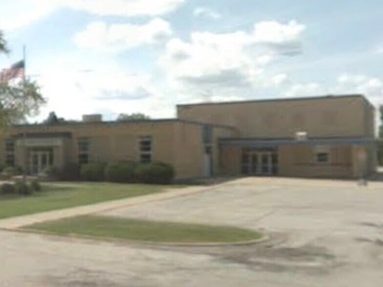 4653 Bailey Bridge Rd, Midland, MI à vendre - Photo du bâtiment - Image 1 de 2