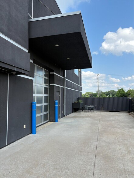 6900 W Broadway Ave, Minneapolis, MN à vendre - Photo du bâtiment - Image 2 de 27