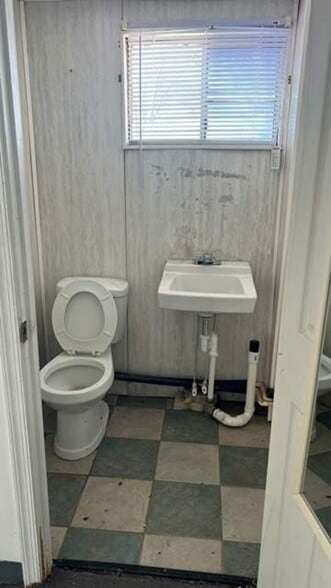 17032 N Main St, Bridgeville, DE à louer - Photo du bâtiment - Image 2 de 12