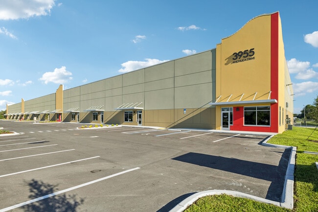 Plus de détails pour 3955 Anchuca Dr, Lakeland, FL - Industriel à louer