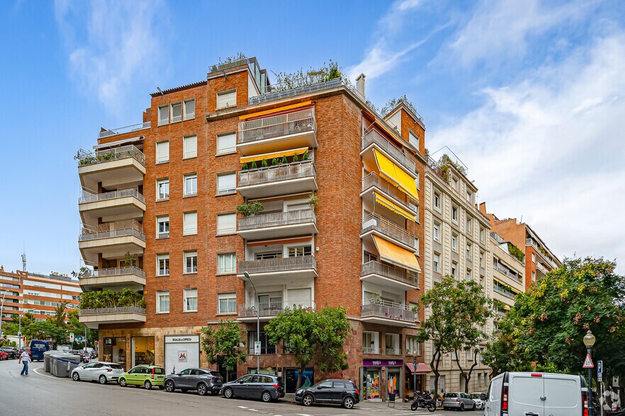 Carrer de Ferran Agulló, 24, Barcelone, Barcelona à louer - Photo du bâtiment - Image 2 de 2