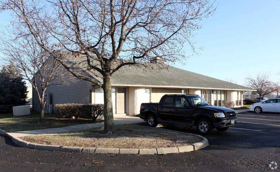 6631 Commerce Pky, Dublin, OH à vendre - Photo du bâtiment - Image 2 de 30