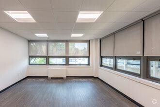 200 Mamaroneck Ave, White Plains, NY for lease Interior Photo- Image 1 of 1