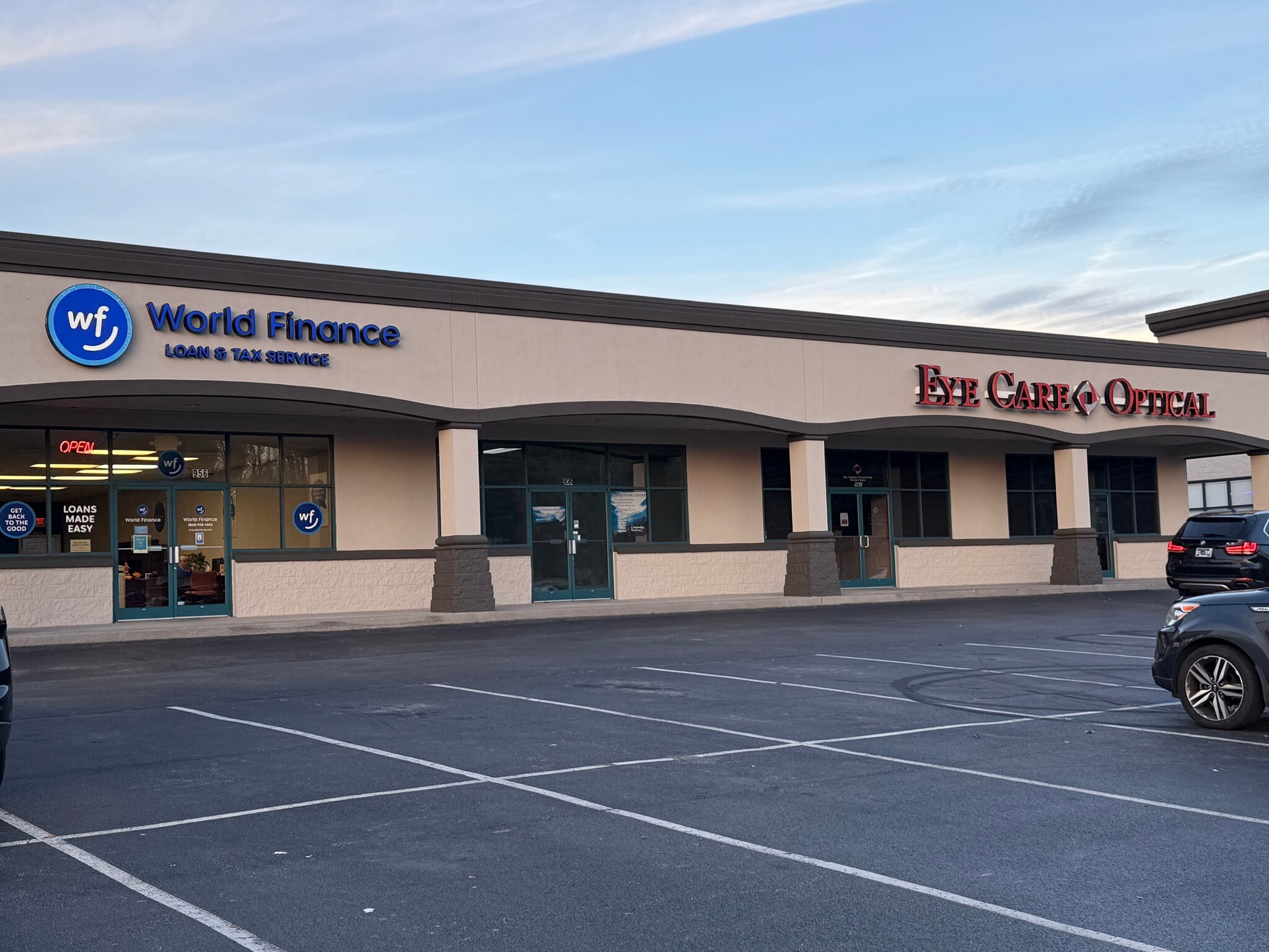 954-972 Dolly Parton Pky, Sevierville, TN for lease Building Photo- Image 1 of 12