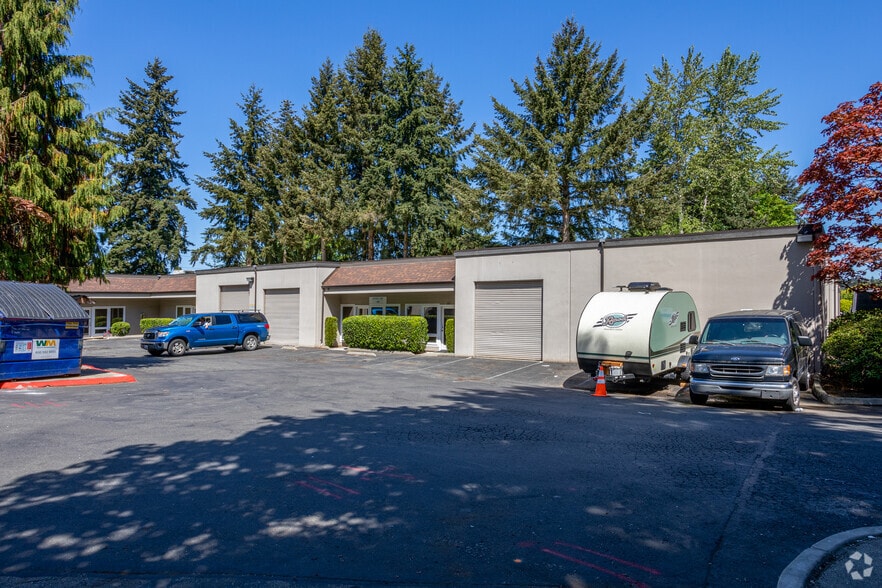 703-757 Kirkland Ave, Kirkland, WA for lease - Building Photo - Image 2 of 3