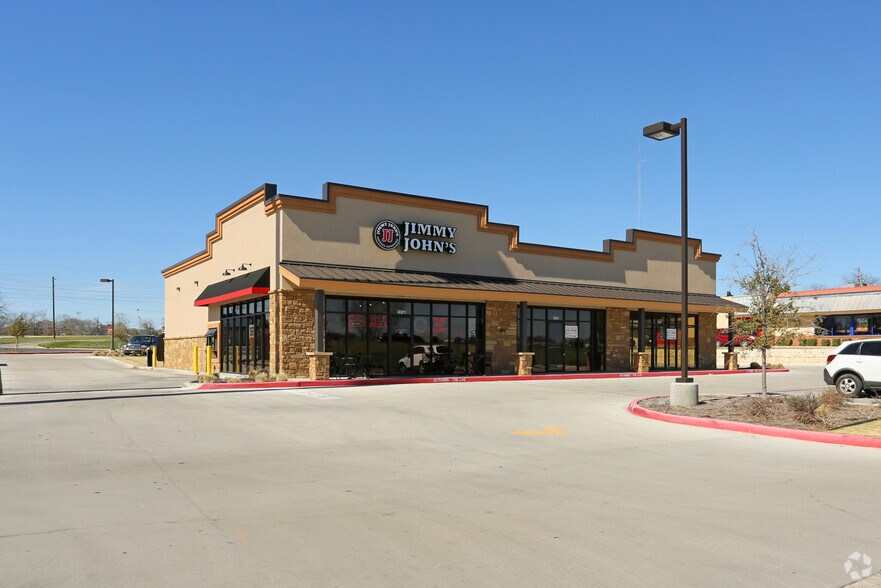 203 N IH 35, Belton, TX à louer - Photo du bâtiment - Image 2 de 23