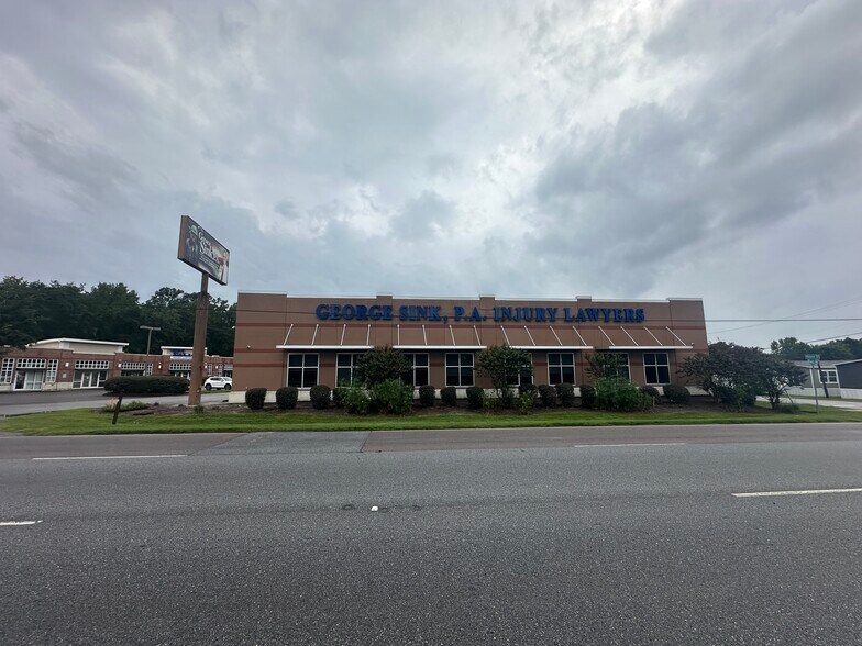 7053 Rivers Ave, Charleston, SC for sale - Building Photo - Image 1 of 26