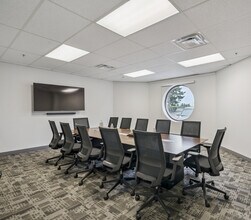 4560 Eastgate Pky, Mississauga, ON à louer Photo intérieure- Image 2 de 13