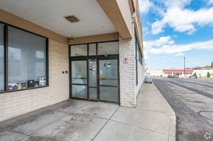 1510-1520 E 191st St, Euclid, OH à louer - Photo du bâtiment - Image 3 de 13