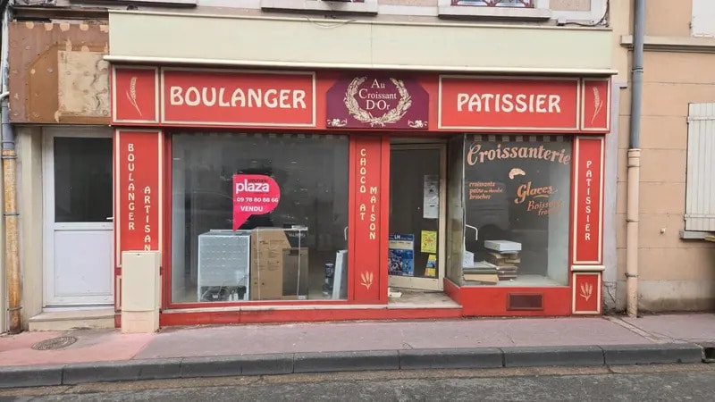 Retail in Dreux for lease - Building Photo - Image 3 of 10