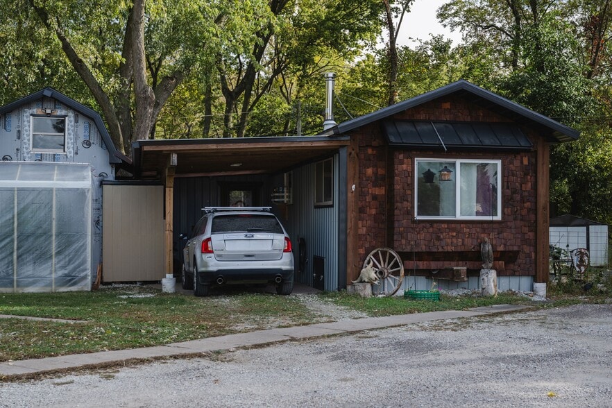 225 S Barnett, Nauvoo, IL à vendre - Photo du bâtiment - Image 3 de 18
