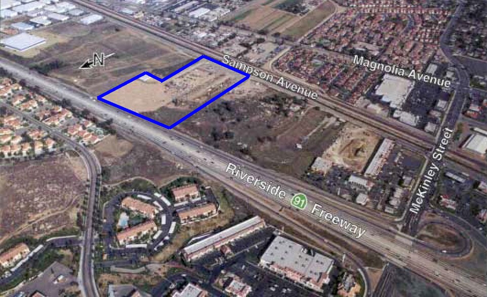 220 Crouse Dr, Corona, CA à louer - Aérien - Image 3 de 8