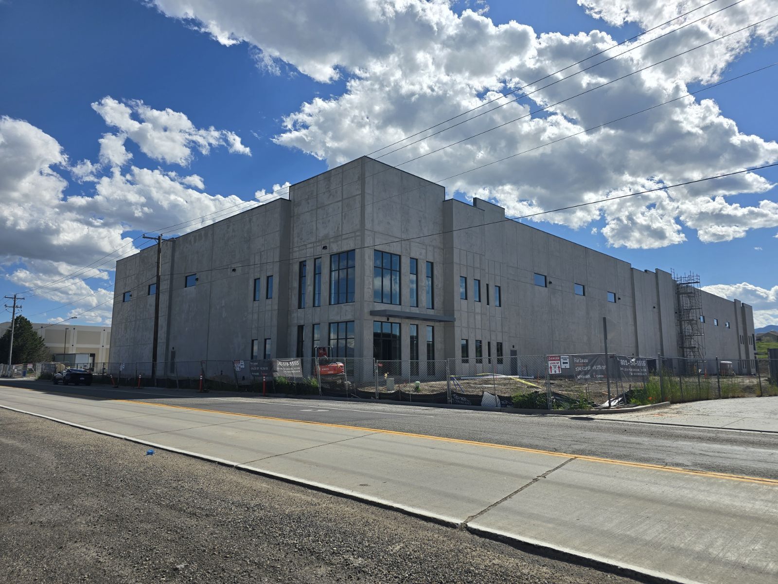 7352 S Airport Rd, West Jordan, UT for lease Building Photo- Image 1 of 4