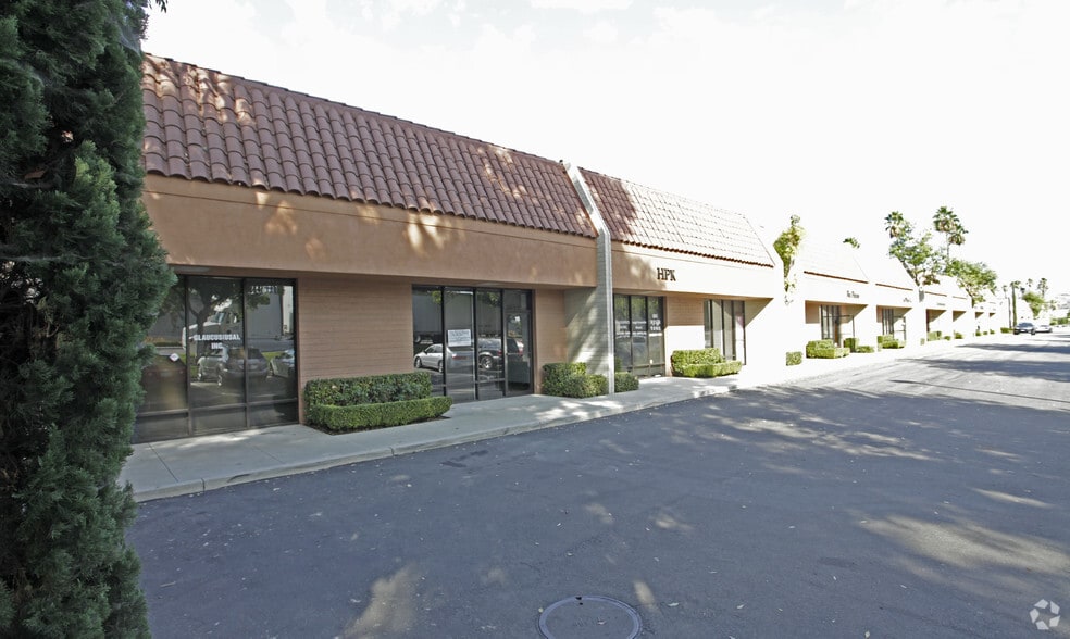 727 Brea Canyon Rd, Walnut, CA for lease - Building Photo - Image 3 of 4
