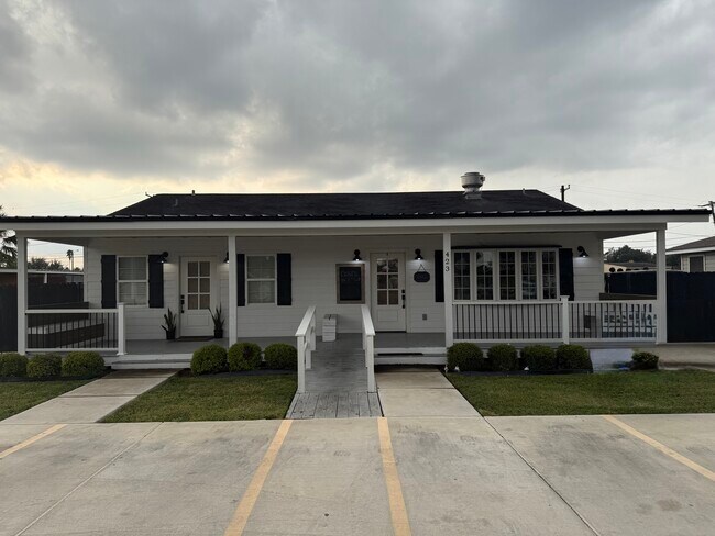 More details for 423 N Main St, Donna, TX - Retail for Sale