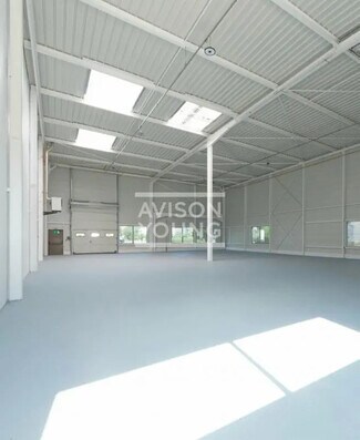 Plus de détails pour Local d'activités à louer