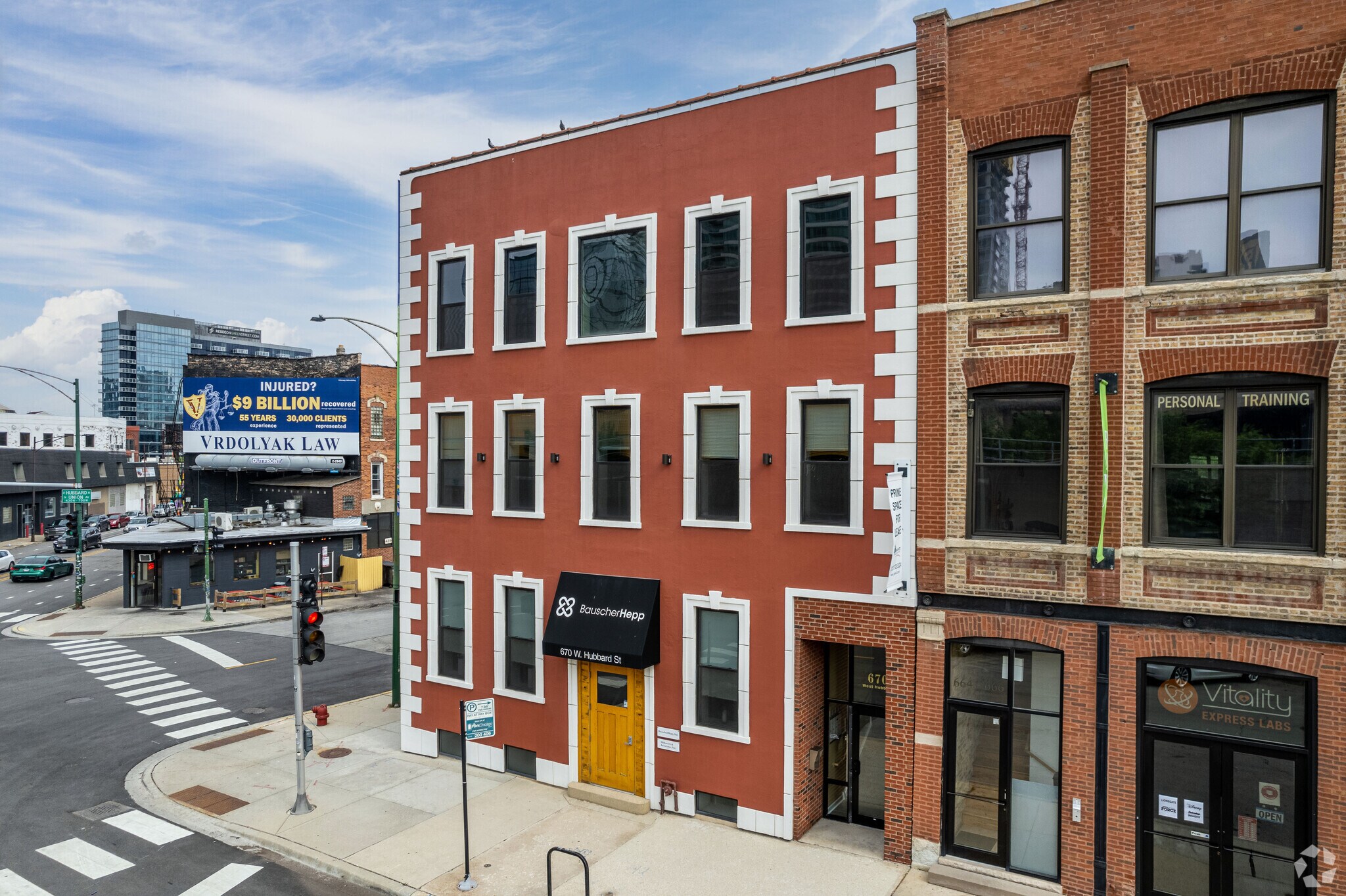 670 W Hubbard St, Chicago, IL à vendre Photo du bâtiment- Image 1 de 6