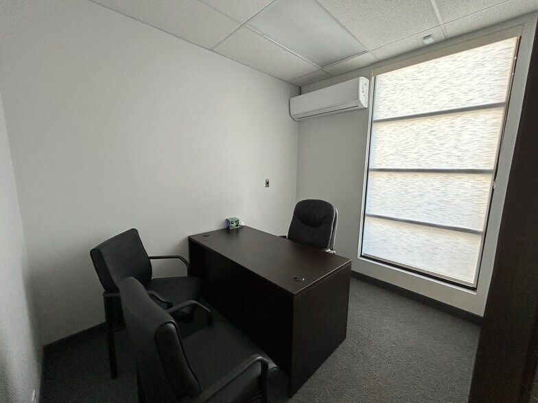4700 Dexter Dr, Plano, TX à vendre - Photo du bâtiment - Image 3 de 19