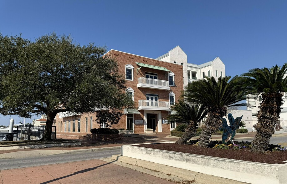 815 Palafox St, Pensacola, FL à vendre - Photo du bâtiment - Image 3 de 9