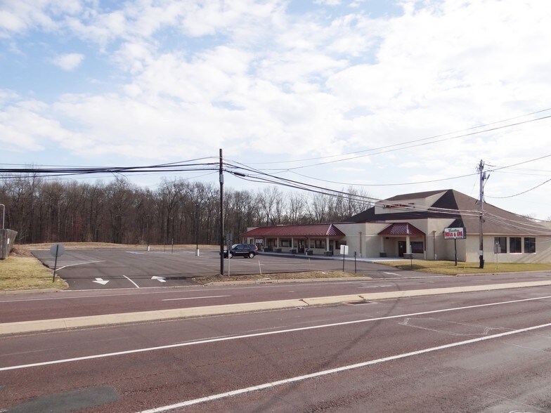 2235 York Rd, Jamison, PA à vendre - Photo du bâtiment - Image 1 de 8