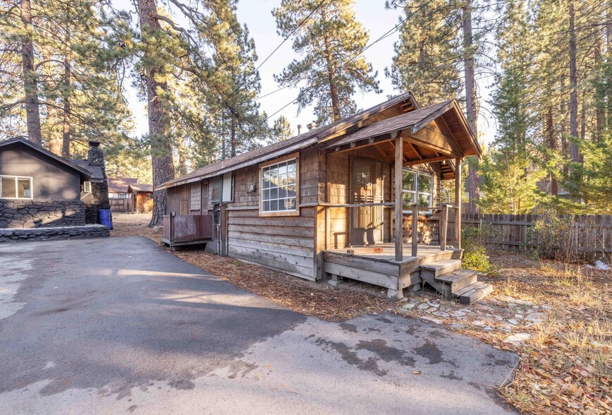 449 Georgia St, Big Bear Lake, CA à vendre - Photo du b timent - Image 3 de 24