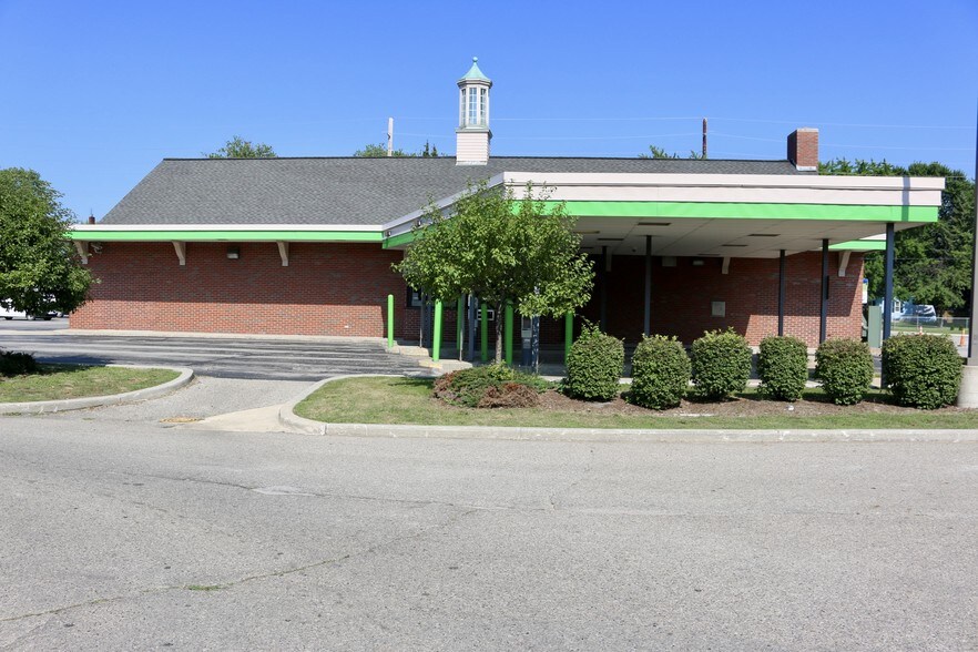 1617 23rd St, Port Huron, MI à vendre - Photo du bâtiment - Image 3 de 19