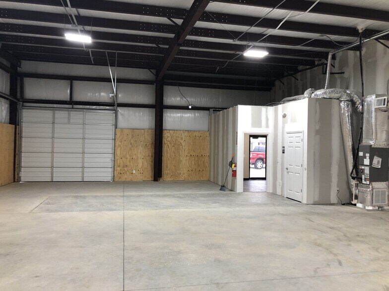 253 Grogan Dr, Dawsonville, GA à vendre - Photo intérieure - Image 3 de 15