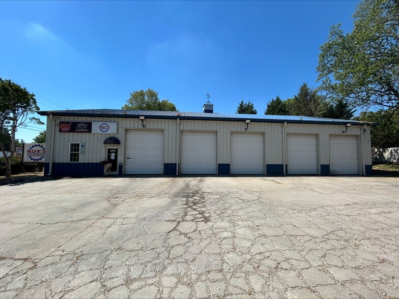 2509 Fairview St, Greensboro, NC for lease - Primary Photo - Image 1 of 5