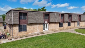 Plus de détails pour 900 Willowwood St, Denton, TX - Multi-résidentiel à vendre