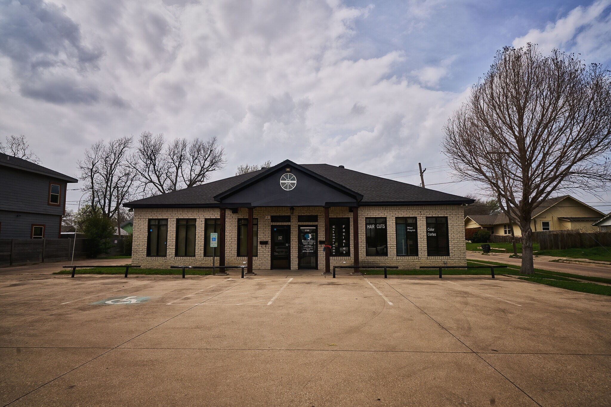 2700-2704 Hemphill St, Fort Worth, TX à vendre Photo du bâtiment- Image 1 de 26