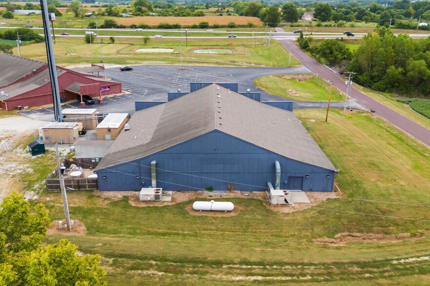 13930 Mitchell Ct, Basehor, KS for sale - Building Photo - Image 3 of 35