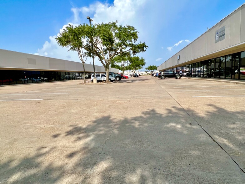 13000 Murphy Rd, Stafford, TX for lease - Building Photo - Image 3 of 7