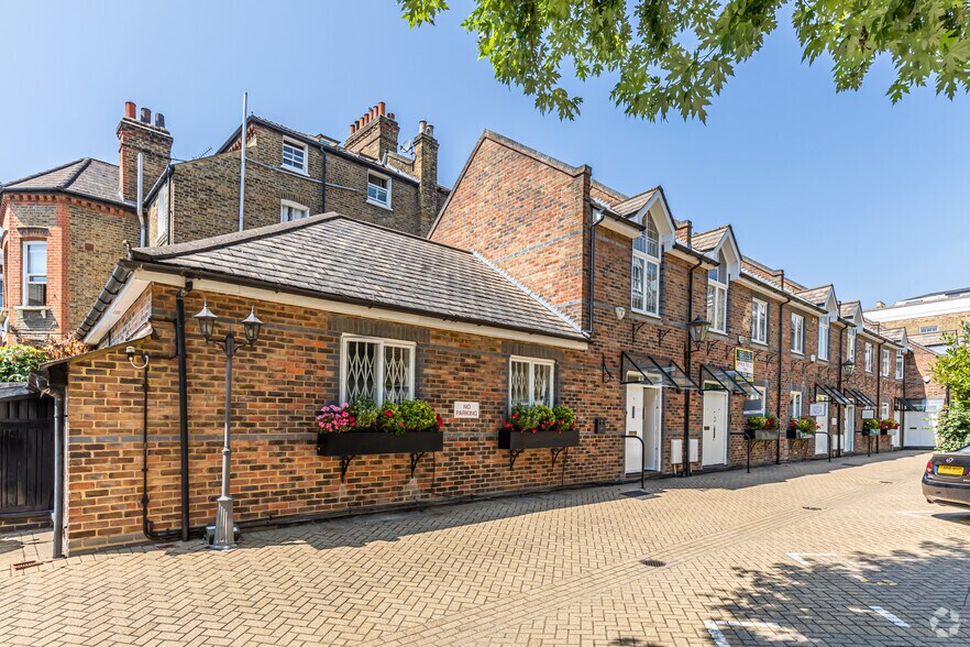 6 Tremadoc Rd, Londres à vendre - Photo du bâtiment - Image 1 de 12