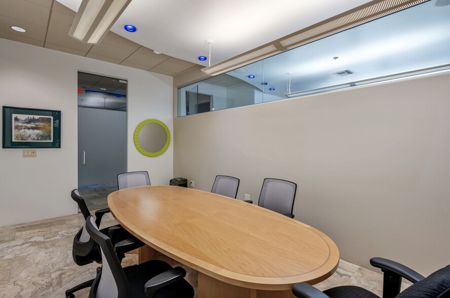 10930 N Tatum Blvd, Phoenix, AZ for sale - Building Photo - Image 2 of 10